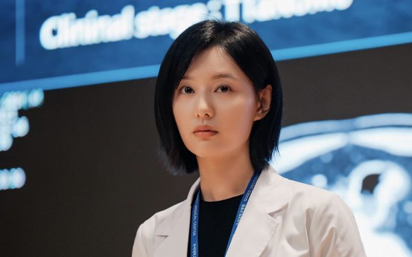 Bác sĩ điên Kim Ji Won đẩy Doctor X lên top màn ảnh Hàn