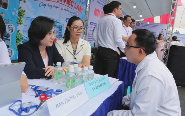 Bác sĩ luân phiên về trạm y tế TP.HCM được hỗ trợ đến 20 triệu đồng/tháng, tăng 1,5 lần ở Côn Đảo
