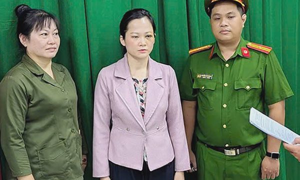 Bác sĩ nha khoa đánh khách hàng bị phạt 2 năm tù treo