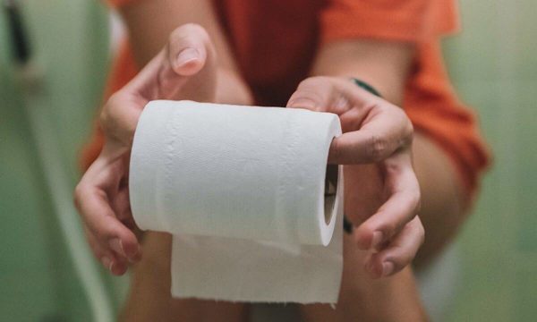 Bác sĩ tiết niệu chỉ ra loại thực phẩm bữa tối có thể gây tiểu đêm nhiều lần