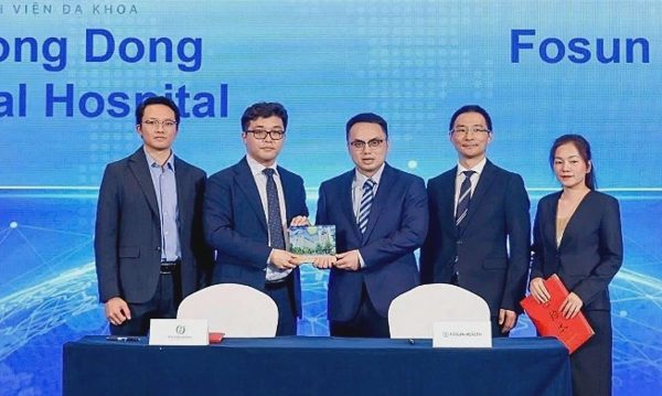 Bác sĩ Việt - Trung hợp tác hội chẩn điều trị ung thư từ xa