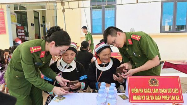 Bài 3: Để người dân thực sự hưởng lợi từ chuyển đổi số
