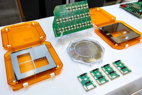Bài toán mới của Việt Nam