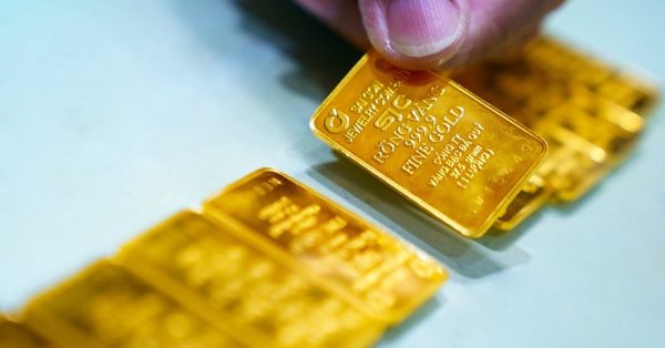 Bán 6 lượng vàng, một phụ nữ chuyển nhầm 478 triệu đồng, người nhận tiêu hết