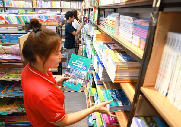 Ban Bí thư lập Đoàn Giám sát, đánh giá toàn diện nội dung sách giáo khoa