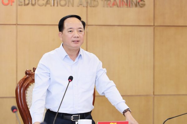 Ban Bí thư sẽ giám sát giáo dục phổ thông một cách toàn diện