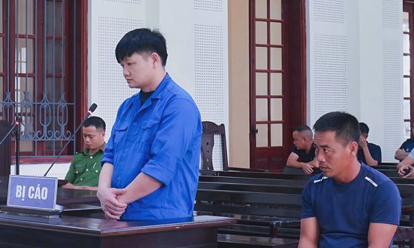 Bắn chủ nợ vì bị yêu cầu dùng xe tải gán khoản tiền còn thiếu