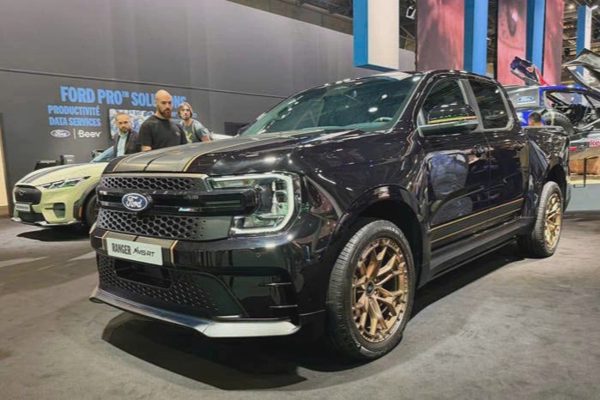 Bán tải Ford Ranger có bản độ mang phong cách xe đua