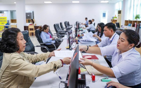 Ban Tổ chức Trung ương hướng dẫn chi tiết tỉ lệ ngạch công chức trong các cơ quan của Đảng, MTTQ Việt Nam