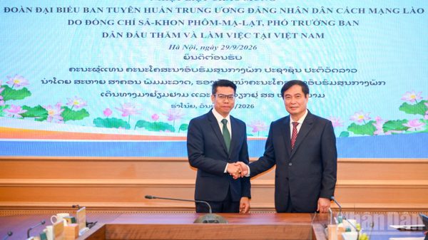 Ban Tuyên giáo Trung ương tiếp, làm việc với Ban Tuyên huấn Trung ương Đảng Nhân dân Cách mạng Lào