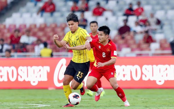 Bảng xếp hạng FIFA: Tuyển Việt Nam vẫn nằm trong top 100