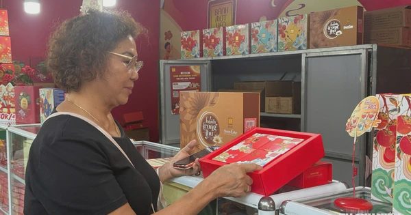 Bánh trung thu giảm sức mua, người bán sốt ruột
