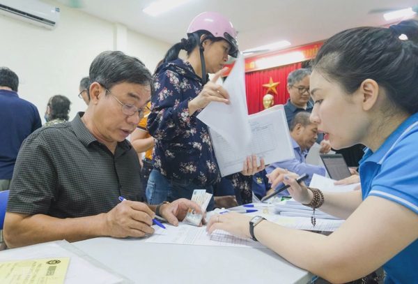 Bảo hiểm yêu cầu bưu điện không 'ký thay, nhận hộ' lương hưu