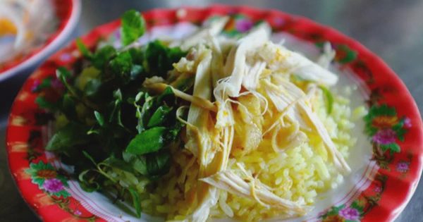 Báo Hồng Kông so sánh cơm gà Hội An với cơm gà Hải Nam