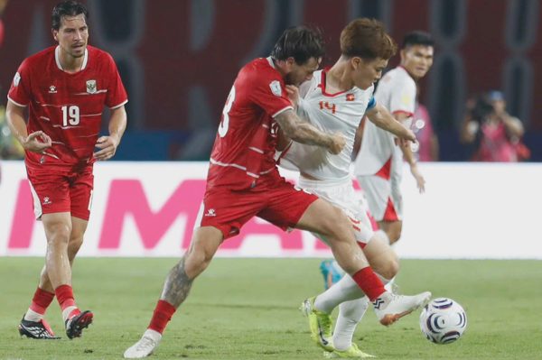 Báo Indonesia so sánh đội nhà với tuyển Việt Nam tại FIFA ASEAN Cup