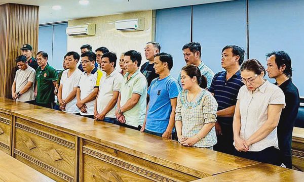 Bảo kê xây nhà trái phép, 7 cán bộ bị khai trừ Đảng