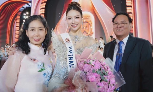 Bảo Ngọc: 'Tôi hạnh phúc khi kết nối bố mẹ sau ly hôn'