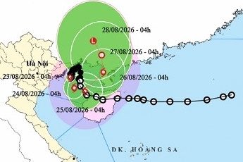 Bão số 4 cách Quảng Ninh, Hải Phòng hơn 100km, vẫn đi kiểu 'nhúc nhích'
