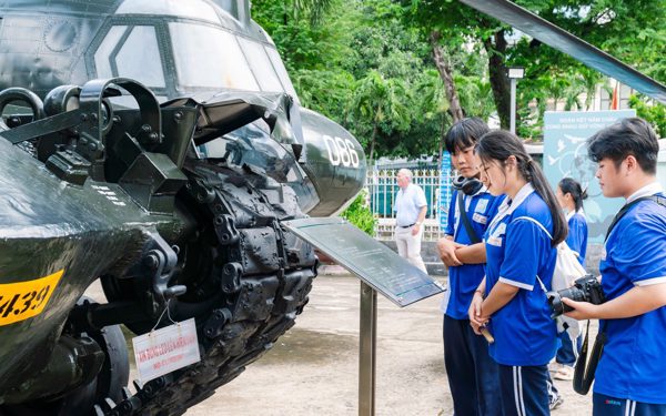 Bảo tàng ở TP.HCM hút học sinh, sinh viên sau khi miễn phí tham quan
