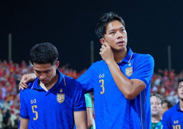Báo Thái Lan: 'Đội tuyển đang trong tình trạng hỗn loạn'