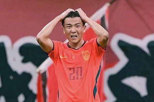 Báo Trung Quốc lo ngại đội nhà bị đội tuyển Việt Nam vượt qua