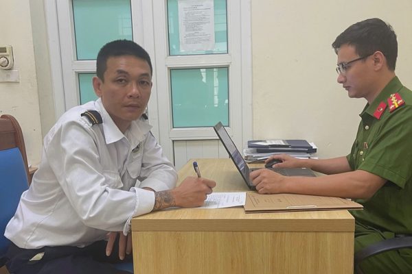 Bảo vệ chung cư Louis City khai đánh tài xế xe ôm vì "nói trống không"