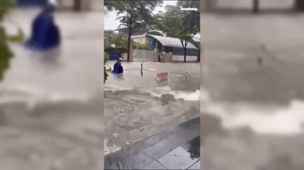 Bảo vệ kể giây phút thoát thân khi nước tràn vào tầng hầm chung cư như thác đổ
