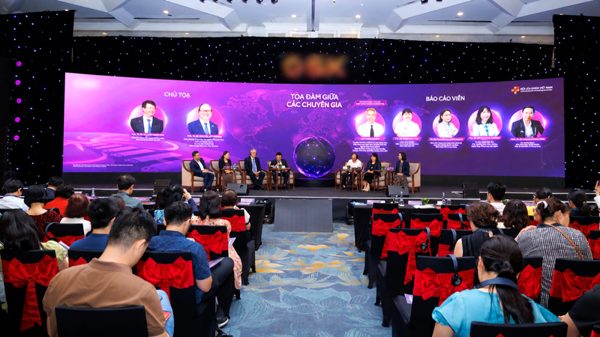 Bảo vệ người cao tuổi có bệnh nền bằng dự phòng chủ động