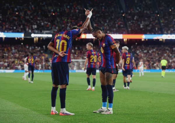 Barca lần đầu vượt doanh thu 1 tỷ euro nhưng tổng dư nợ là 2,41 tỷ euro
