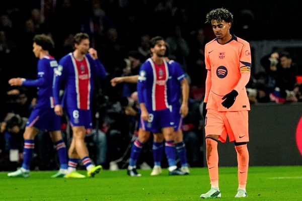 Barca thua toàn diện PSG: Bài học nhớ đời