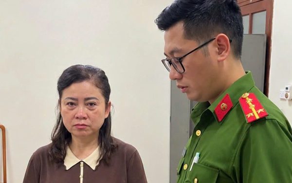 Bắt 1 trưởng phòng thuế vụ 'giúp' doanh nghiệp chiếm đoạt gần 200 tỉ đồng tiền hoàn thuế