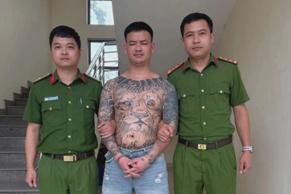 Bắt đối tượng truy nã đặc biệt nguy hiểm lẩn trốn ở Phú Thọ