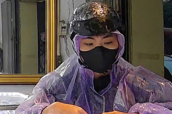 Bắt được đối tượng cướp giật tại tiệm vàng sau 6 giờ gây án