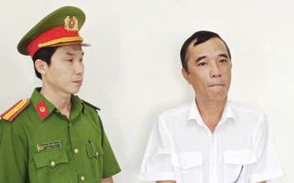Bắt giam công chức thuộc Thuế cơ sở 5 tỉnh Vĩnh Long