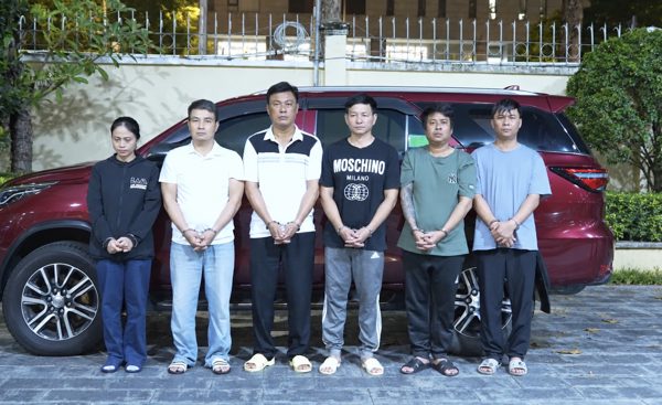 Bắt giám đốc và 5 nhân viên công ty mua bán nợ ở TP.HCM