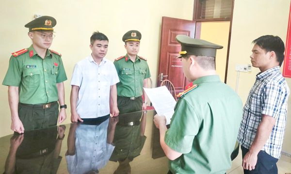 Bắt giam một cựu Phó Viện trưởng thuộc trường Đại học Trưng Vương