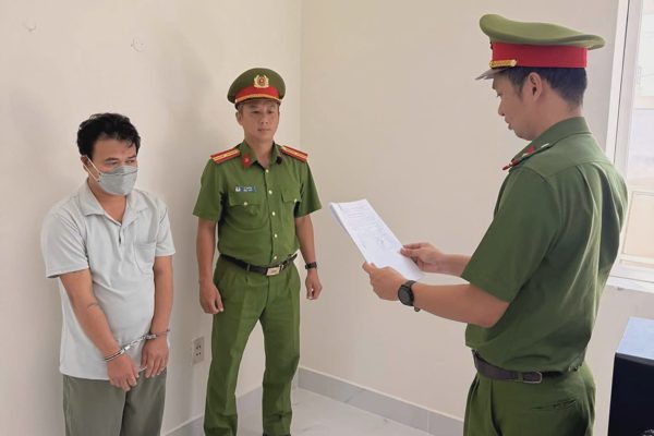Bắt giam người đàn ông đập phá, rượt đuổi nhân viên bệnh viện ở Vũng Tàu