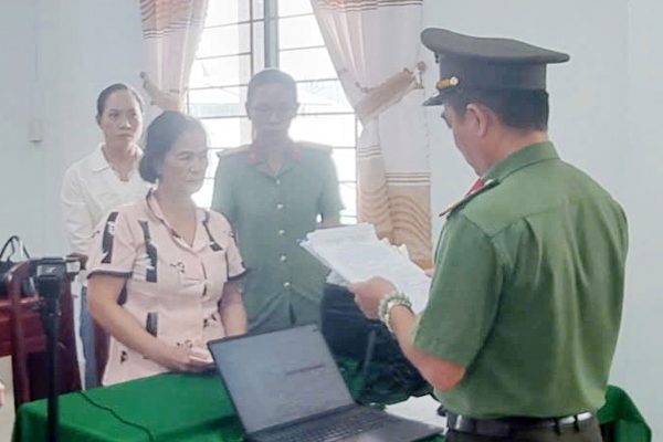 Bắt giam người phụ nữ ở TP Cần Thơ lợi dụng quyền tự do dân chủ