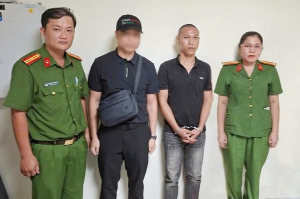 Bắt giữ đối tượng truy nã lẩn trốn tại Lào, đưa thiếu nữ bị hại về nước