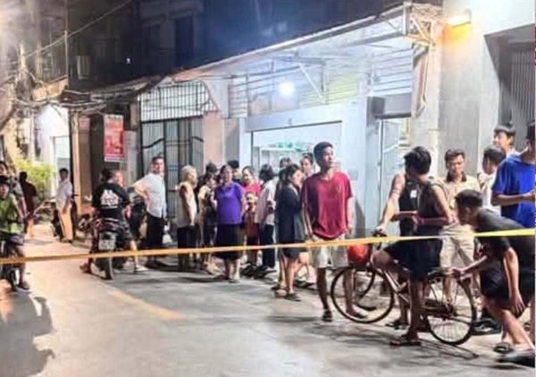 Bắt giữ kẻ chặn ô tô, đâm chết tài xế giữa phố Hà Nội