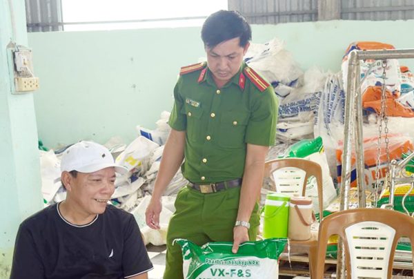 Bắt giữ kẻ sản xuất phân bón giả quy mô lớn, thu lợi hàng tỷ đồng