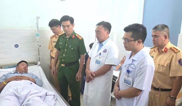 Bắt giữ thanh niên tông gãy chân Đại úy CSGT ở Hải Phòng