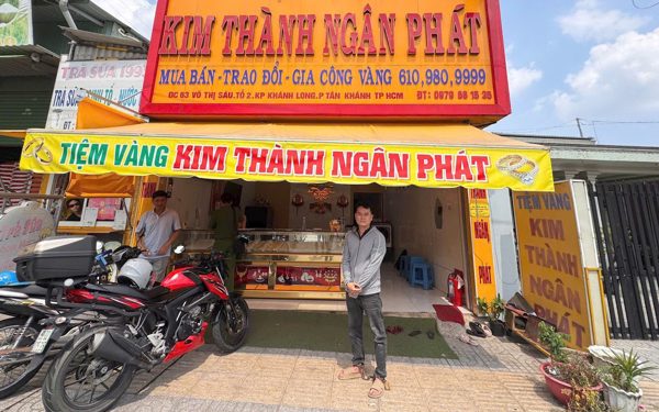 Bắt nam thanh niên dùng dao cướp tiệm vàng ở TP.HCM sau 40 phút truy xét