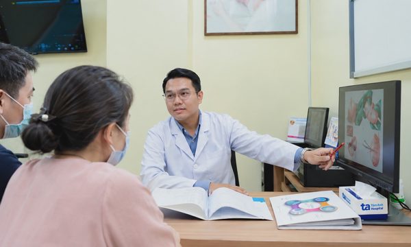 Bất ngờ có con tự nhiên sau 10 năm vô sinh, thụ tinh ống nghiệm thất bại