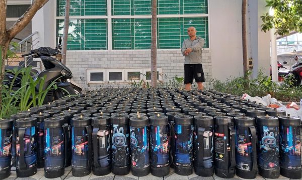 Bất ngờ với lợi nhuận từ việc mua bán 480 bình 'khí cười' tại Đà Nẵng