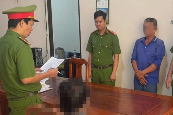 Bắt tạm giam gã đàn ông hiếp dâm cô gái có biểu hiện tâm thần