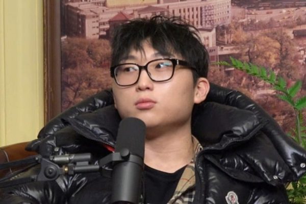 Bắt tạm giam nam ca sĩ 22 tuổi