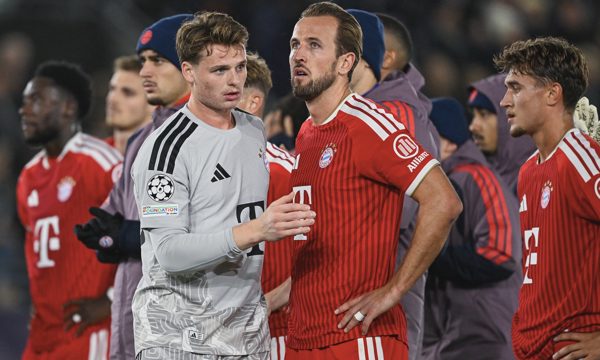Bayern suýt thua tân binh Champions League
