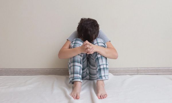 Bé trai có thể nhiễm HPV trước tuổi trưởng thành