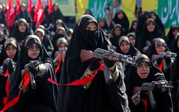 Bên trong chiến dịch huy động quần chúng quy mô rầm rộ của Iran